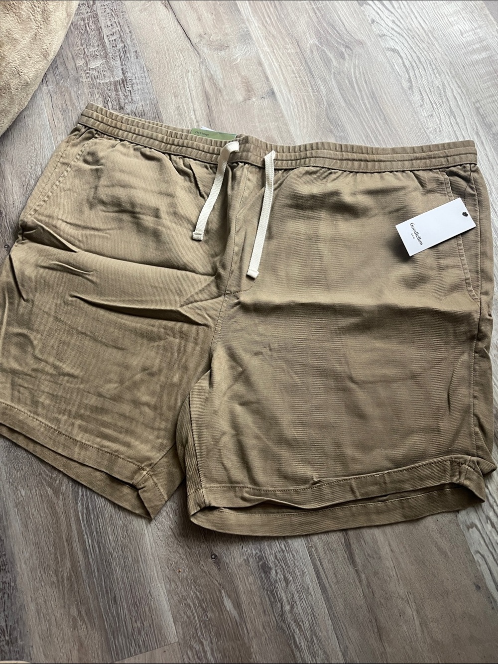 Goodfellow & Co Men’s Drawstring Athletic Shorts in Khaki BIG&TALL